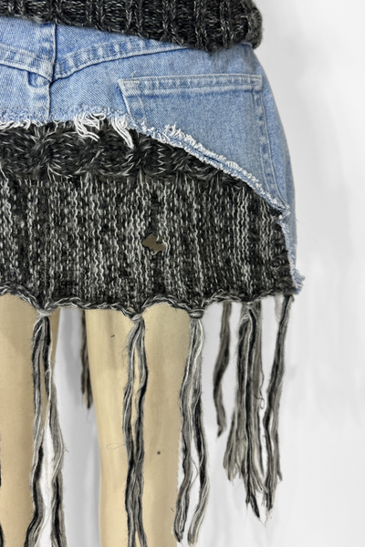 Load image into Gallery viewer, DENIM KNIT MINI- GRAY FRINGE (Size 32)