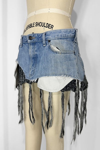 Load image into Gallery viewer, DENIM KNIT MINI- GRAY FRINGE (Size 30)