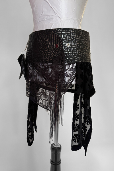 Load image into Gallery viewer, BELTED MINI — BLACK CROC / BLACK LACE