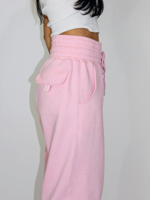 Sculpting Sweatpants in Pink