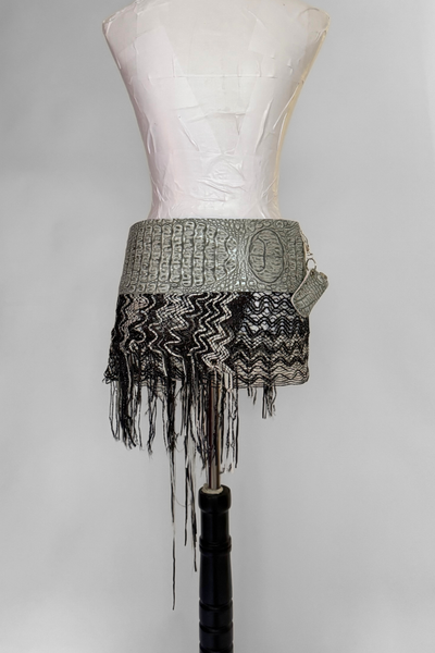Load image into Gallery viewer, BELTED MINI — STONE CROC / WOVEN FRINGE