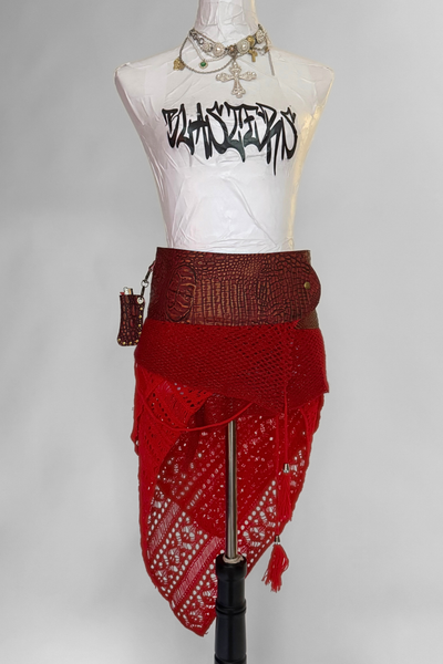 Load image into Gallery viewer, BELTED MINI — RED CROC / RED KNIT