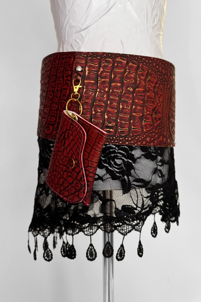 Load image into Gallery viewer, BELTED MINI — RED CROC / BLACK LACE