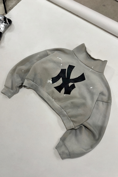 Load image into Gallery viewer, NEW YORK PAINTER MOCKNECK