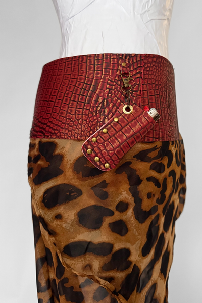 Load image into Gallery viewer, BELTED MINI — RED CROC / LEOPARD DRAPE
