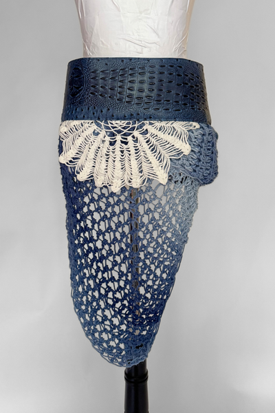 Load image into Gallery viewer, BELTED MINI — BLUE CROC / ALMAFI (SHORT)
