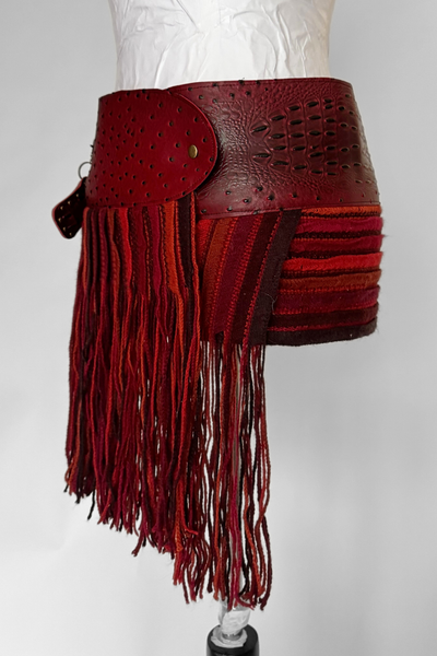 Load image into Gallery viewer, BELTED MINI — BURGUNDY CROC / SUNSET
