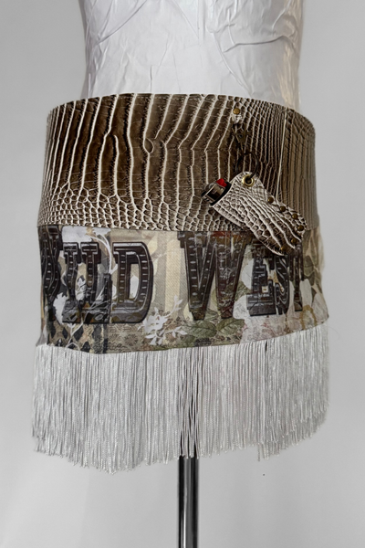 Load image into Gallery viewer, BELTED MINI — TAUPE CROC / WILD WEST
