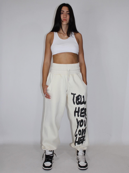 Load image into Gallery viewer, Sculpting Sweatpants in Cream
