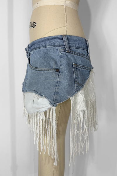 Load image into Gallery viewer, DENIM KNIT MINI- WHITE FRINGE (Size 32)
