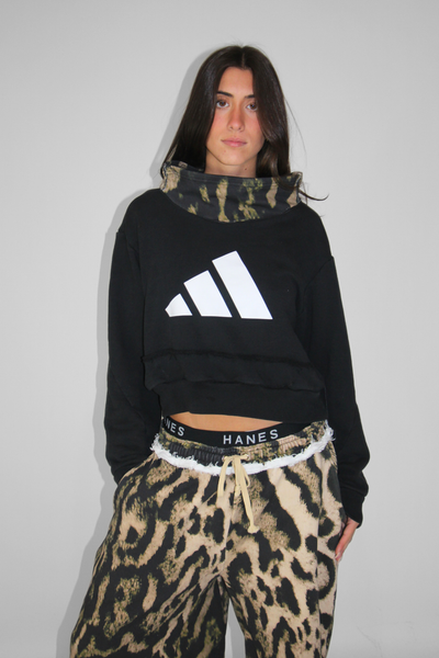 Load image into Gallery viewer, LEOPARD MOCKNECK ADIDAS

