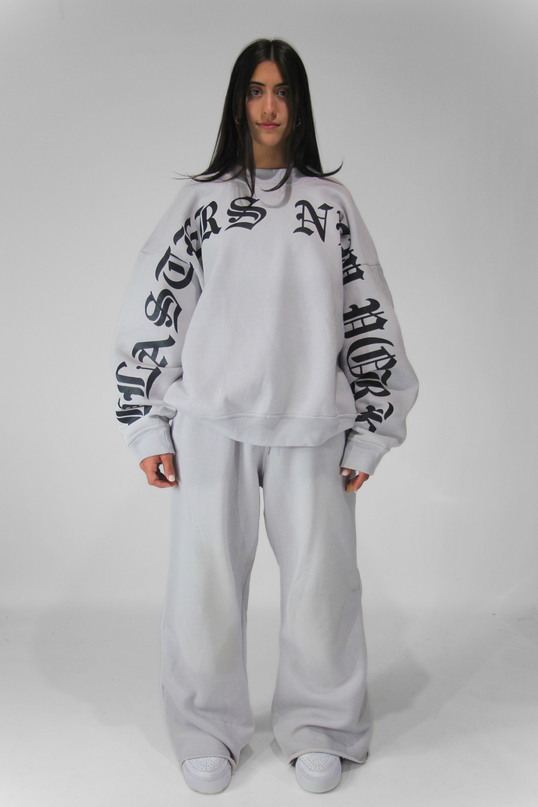 Blasters New York Crewneck in Dove