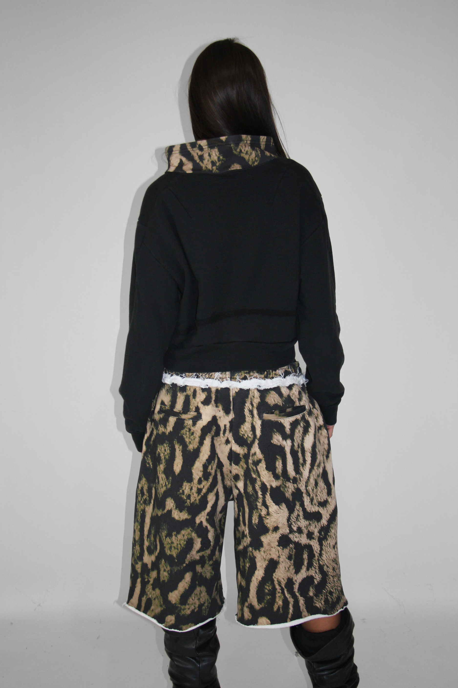 THE LEOPARD UNDERWEAR SHORTS 01