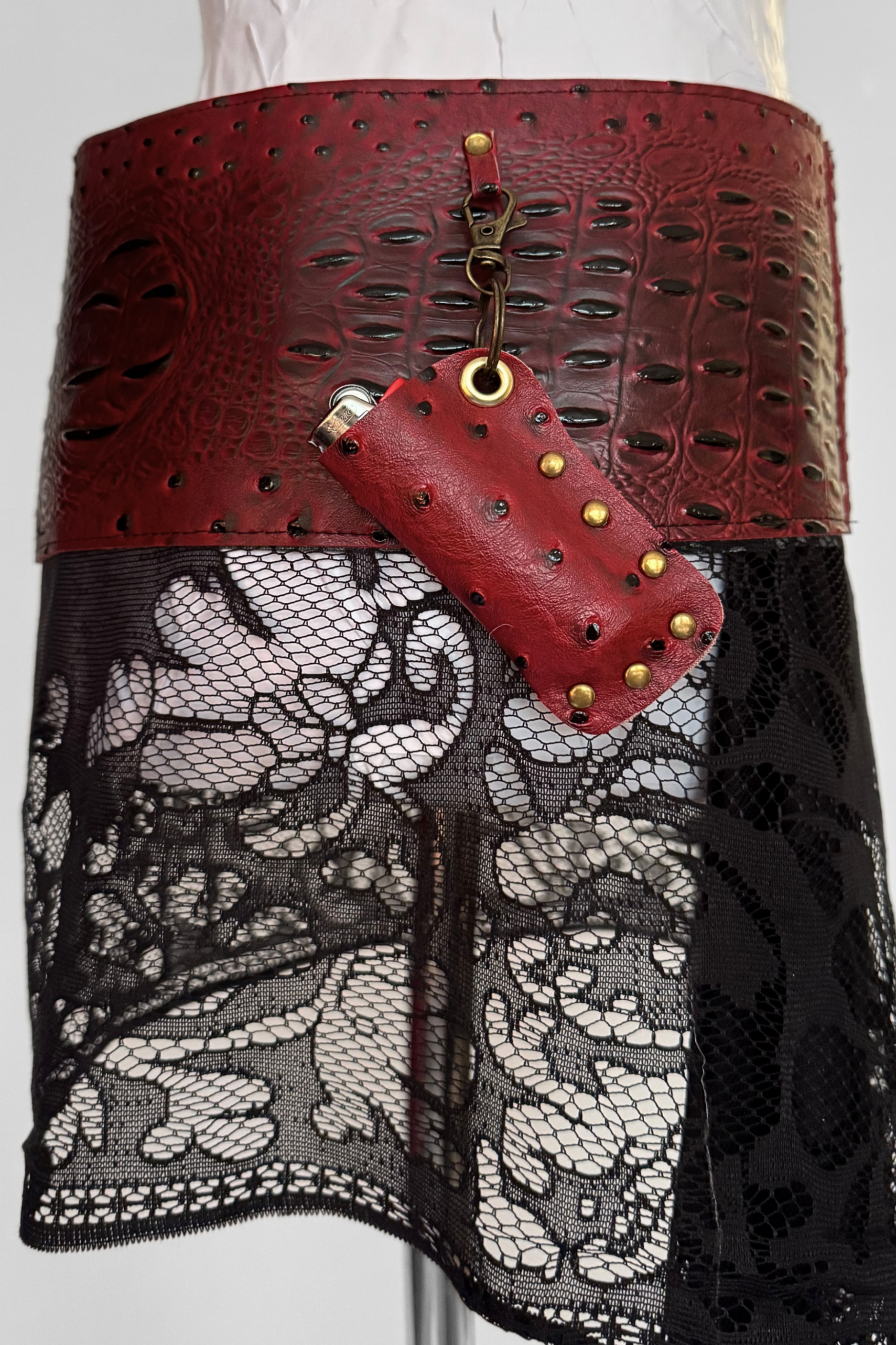 BELTED MINI — RED CROC / BLACK LACE
