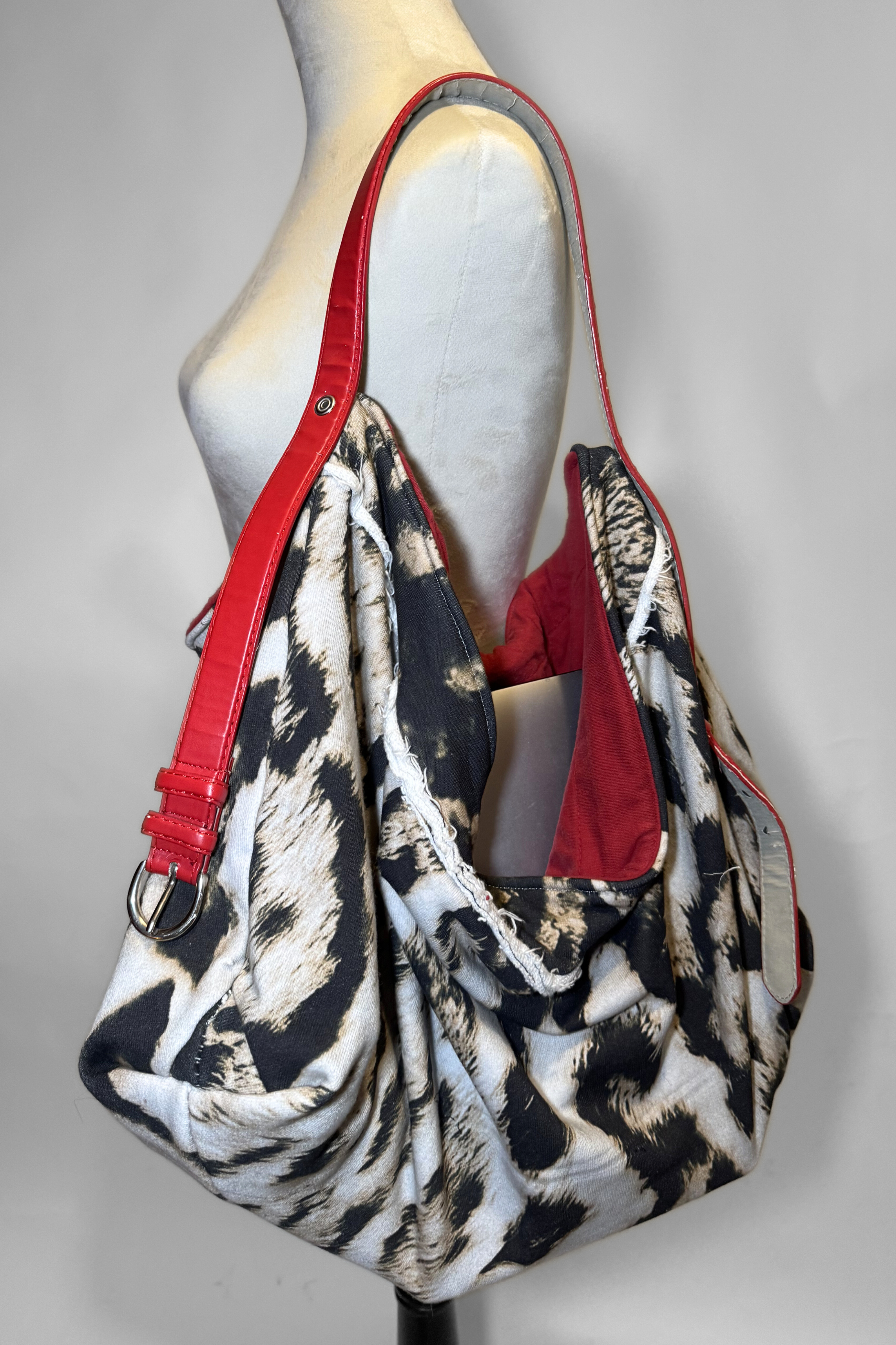 THE BELTED SLING- RED LEOPARD