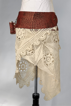 BELTED SKIRT — RED CROC / ANTIQUE CROCHET