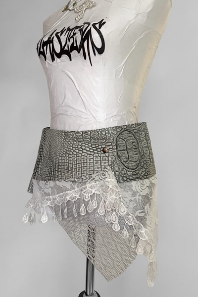 Load image into Gallery viewer, BELTED MINI — STONE CROC / WHITE LACE
