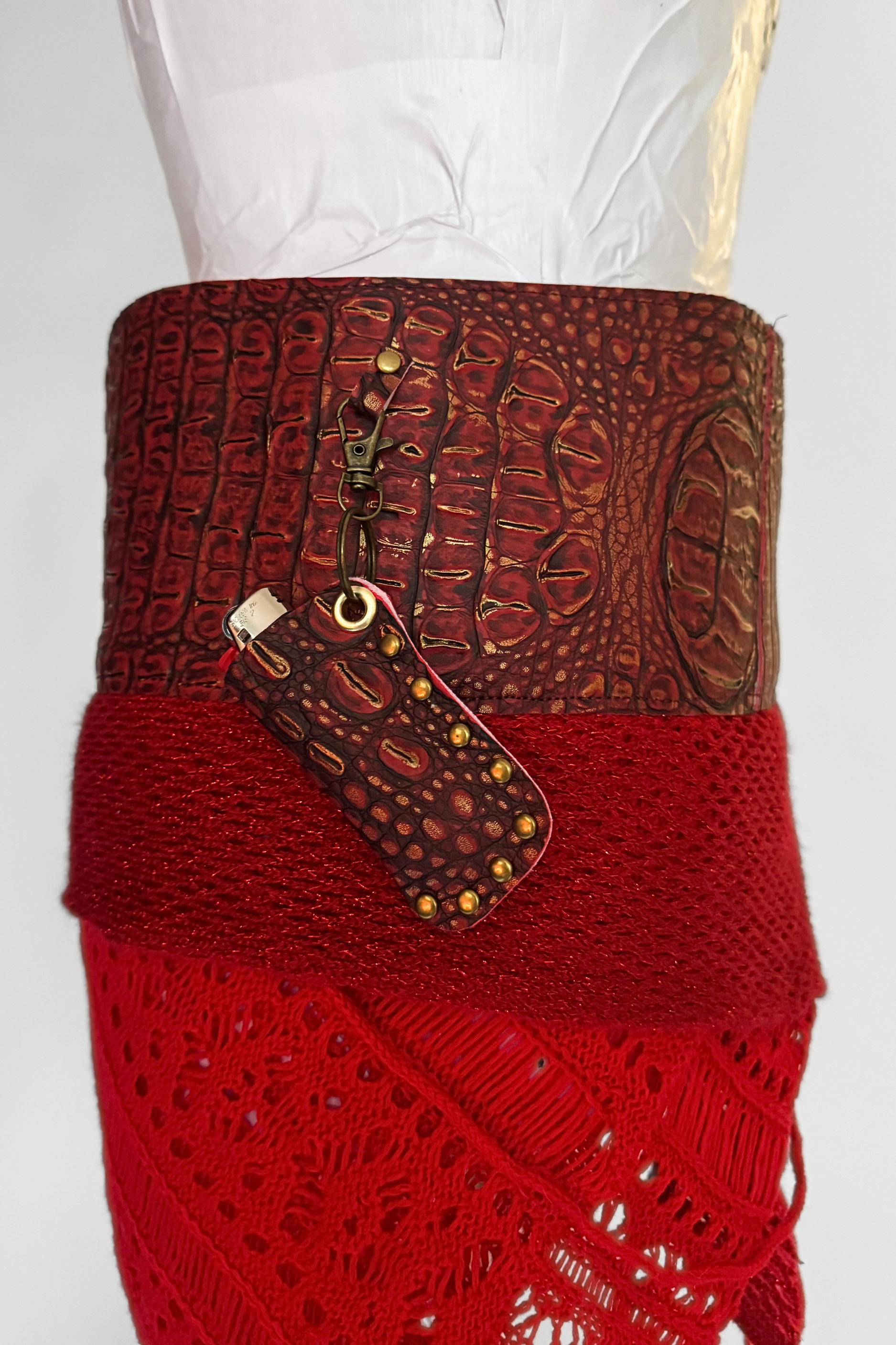 BELTED MINI — RED CROC / RED KNIT