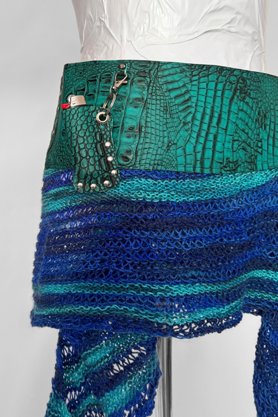 Load image into Gallery viewer, BELTED MINI — TEAL CROC / RIPTIDE
