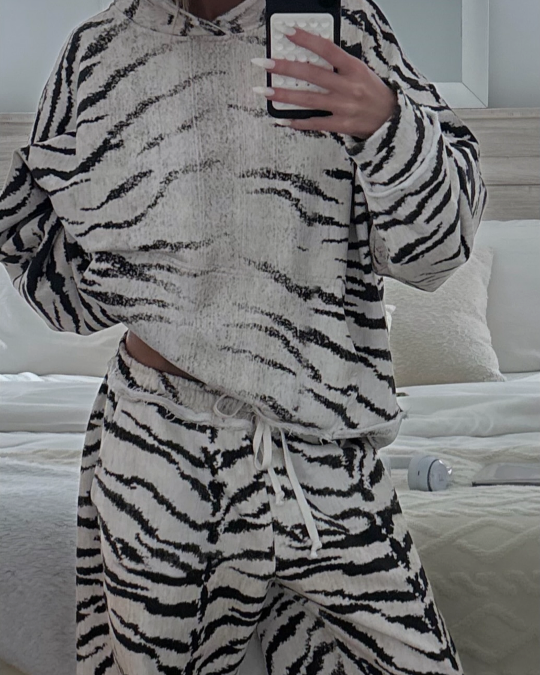 The Zebra Sweats French Terry – Blasters Club