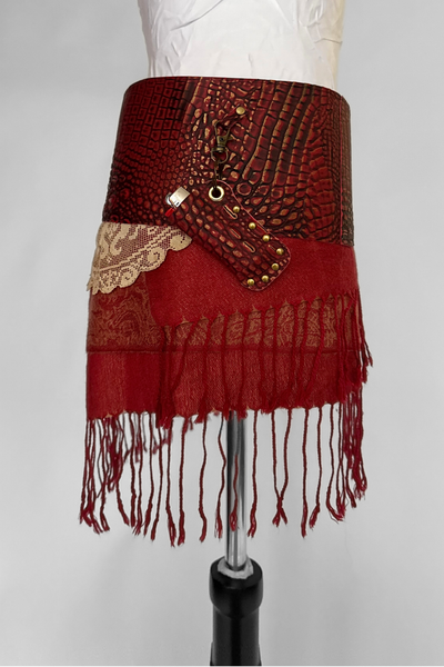 Load image into Gallery viewer, BELTED MINI — RED CROC / RED FRINGE
