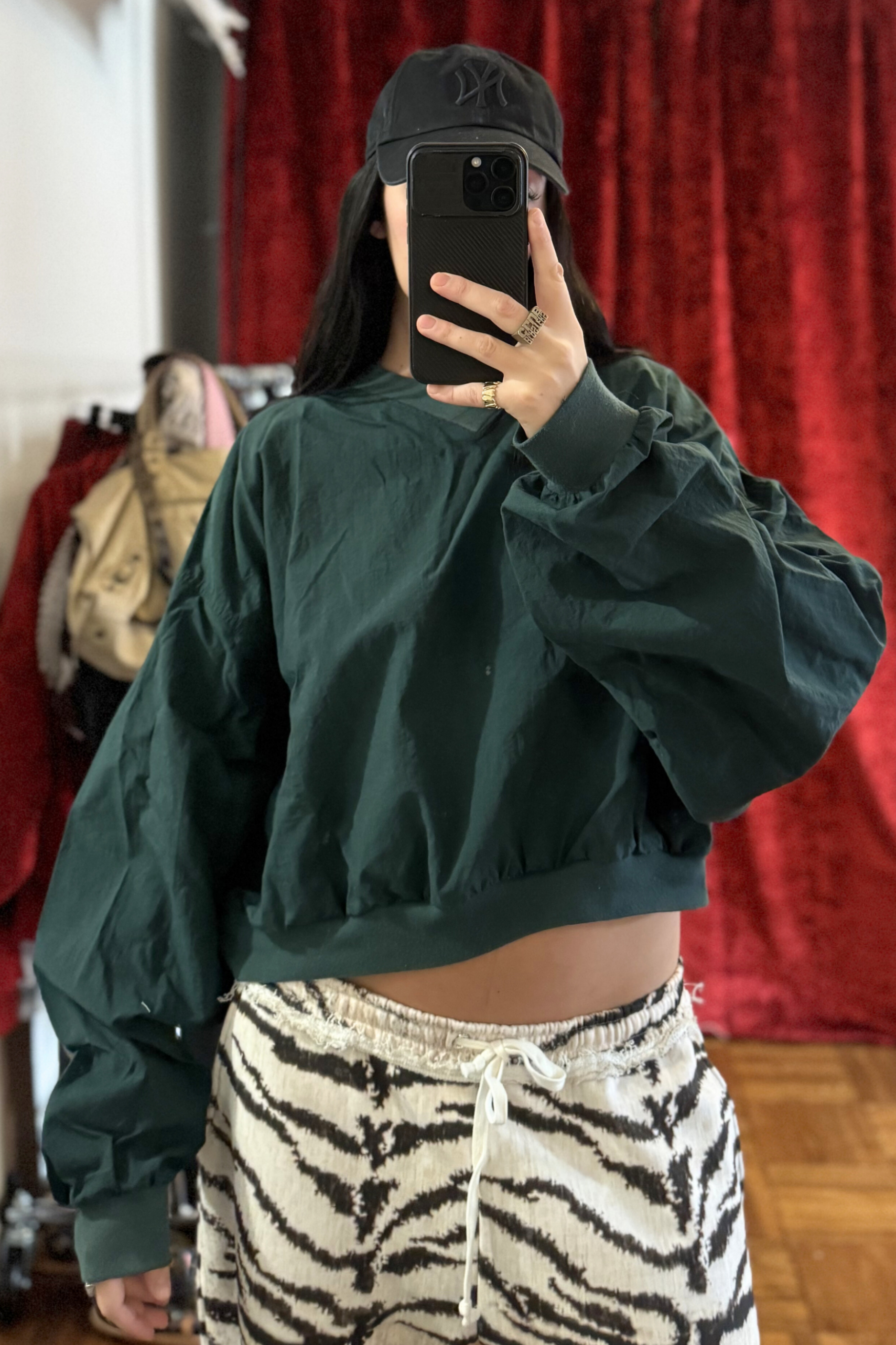 CROP WINDBREAKER #10