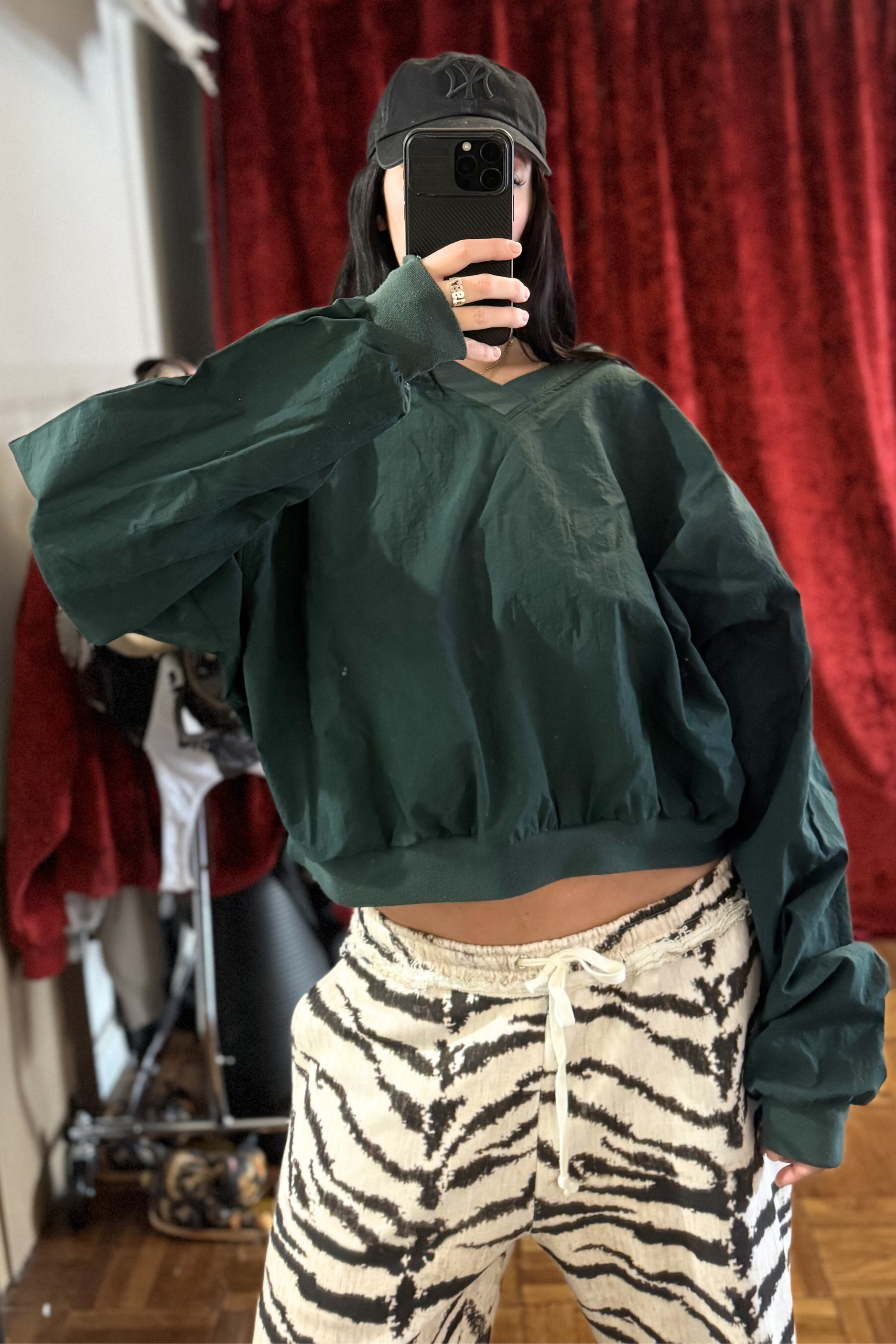 CROP WINDBREAKER #10
