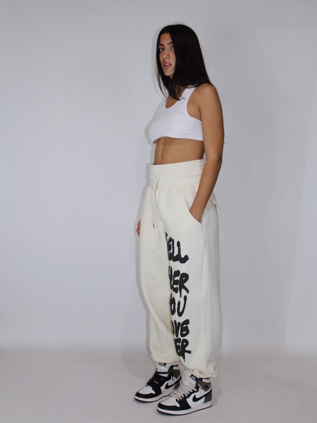 Load image into Gallery viewer, Sculpting Sweatpants in Cream

