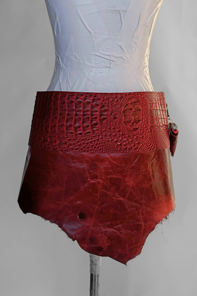 Load image into Gallery viewer, BELTED SKIRT — RUBY CROC / DISTRESSED LEATHER
