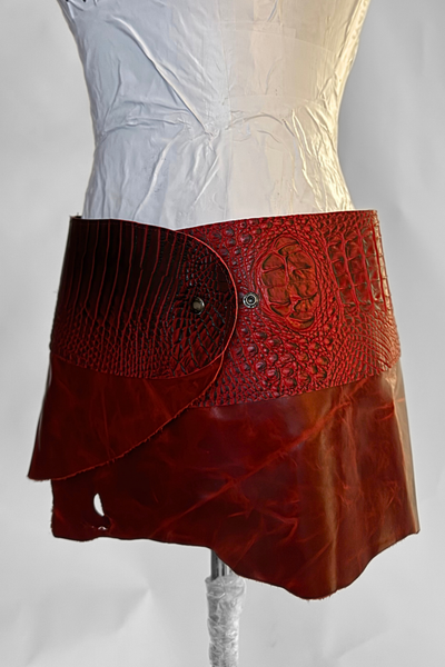 Load image into Gallery viewer, BELTED SKIRT — RUBY CROC / DISTRESSED LEATHER
