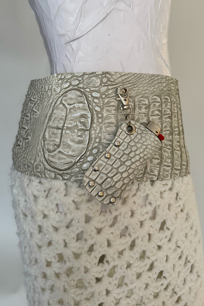 Load image into Gallery viewer, BELTED SKIRT — PEARL CROC / KNIT FRINGE
