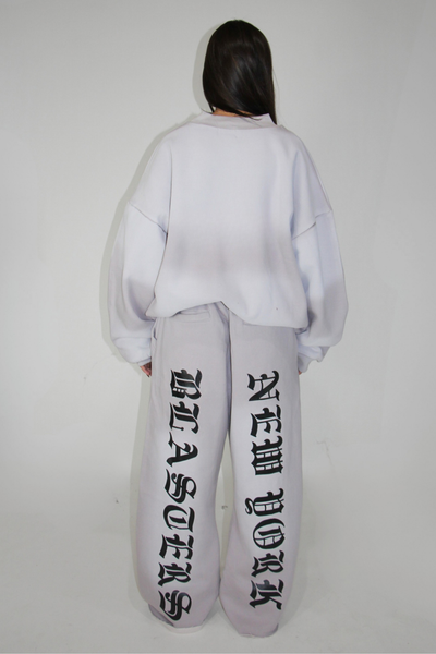 Load image into Gallery viewer, Blasters New York Crewneck in Dove
